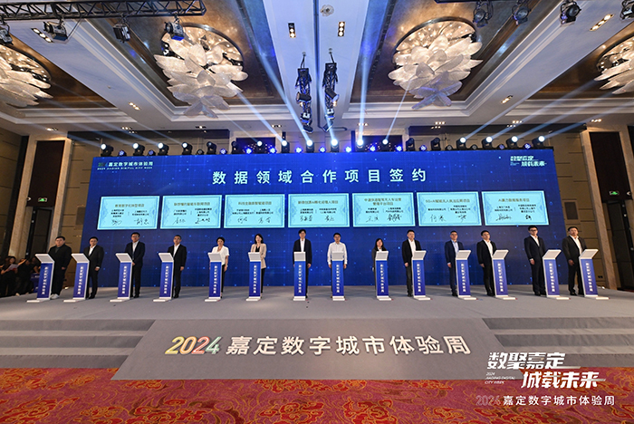 79a976fec3ef2678af150692aed0353.jpg