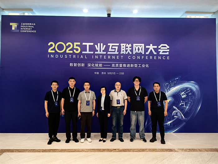 d51307f19e43948f55341fb4db7bec6.jpg